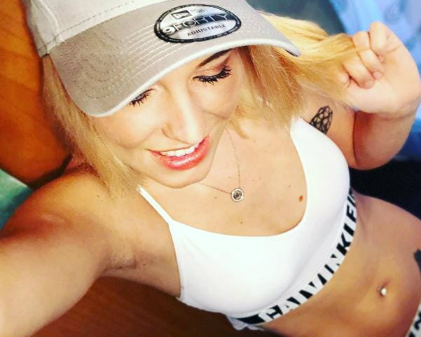 Jin-King Amateur Porno Darstellerin 